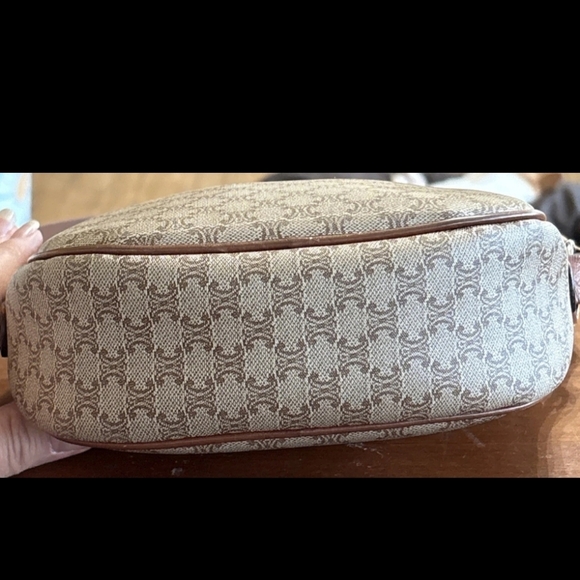 SOLD** - Picture 6 of 11